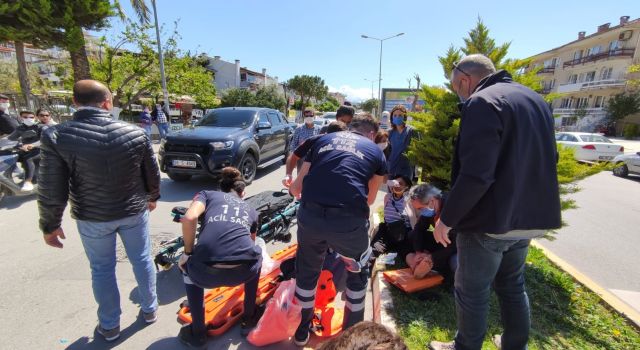 Karşıdan karşıya geçen yaşlı kadına motosiklet çarptı