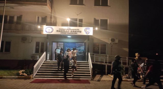 Nazilli'de İş Yerini Gazinoya Çevirmişler