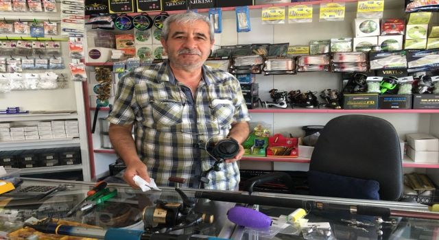 Balıkçılık Malzemeleri Satan Dükkanların Tatlı Telaşı