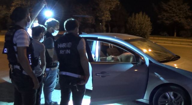 Kendine Gazeteci Süsü Verdi, Aracında Uyuşturucu Çıktı