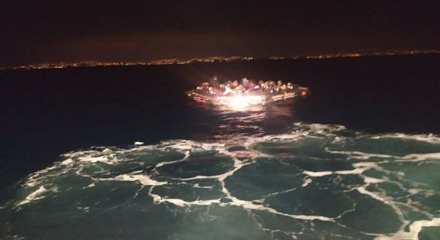 48 Düzensiz Göçmen Kuşadası Açıklarında Kurtarıldı