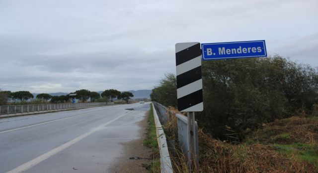 Menderes yeniden canlanmaya başladı