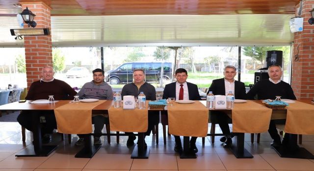 Nazilli Belediyespor kulüp başkan adayı Ünal’dan moral yemeği