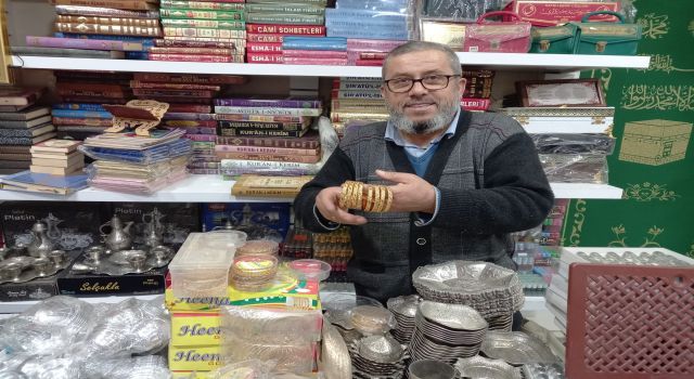 Kadınlar düğünlerdeki altın tutkusunu imitasyon ile kapatıyor