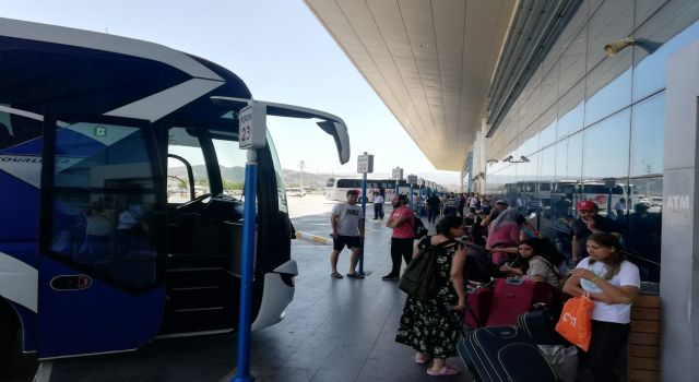 Aydın otogarında bayram yoğunluğu sürüyor