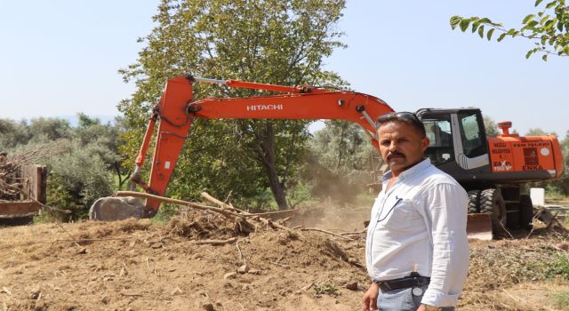 Nazilli'de mezarlıklar bir bir yenileniyor