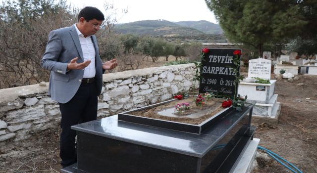 Özcan, Tevfik Sarpkaya'yı minnet ve şükran'la andı