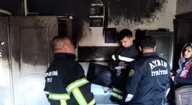 Yangın evi kullanılamaz hale getirdi