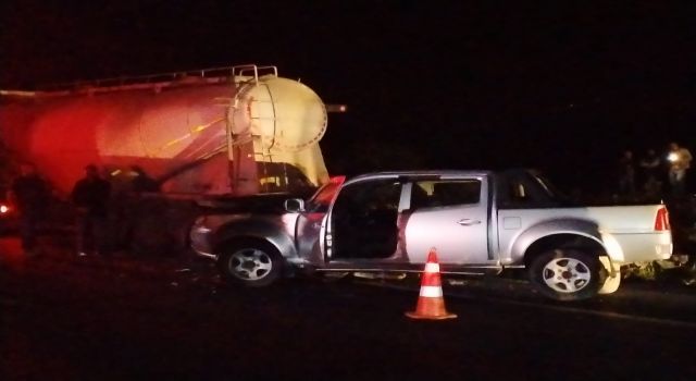 Buharkent’te 4 araç kazaya karıştı: 2 ölü 1 yaralı