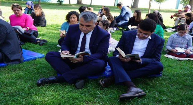 Nazilli'de Kitap Okuma Etkinliği