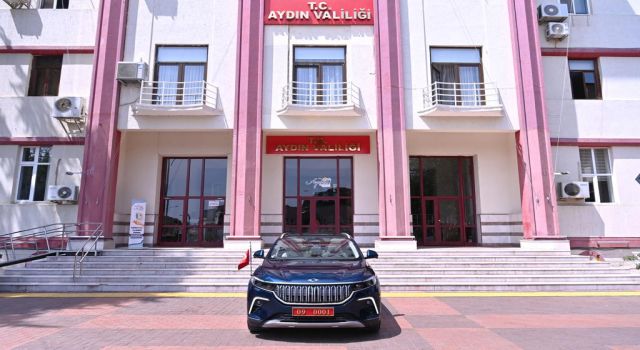 Yerli ve milli otomobil TOGG Aydın Valiliği'nde yerini aldı