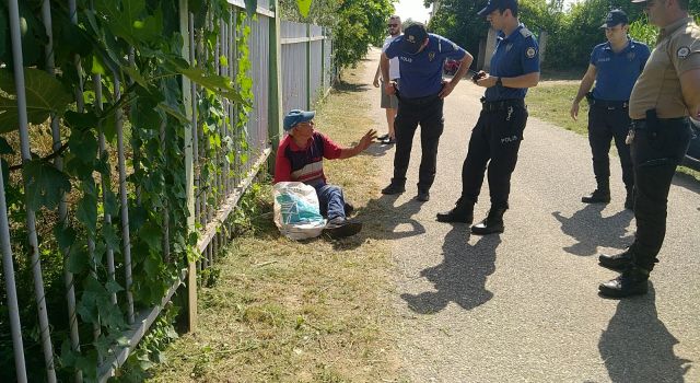 Tren raylarında dolaşan adam polisi harekete geçirdi