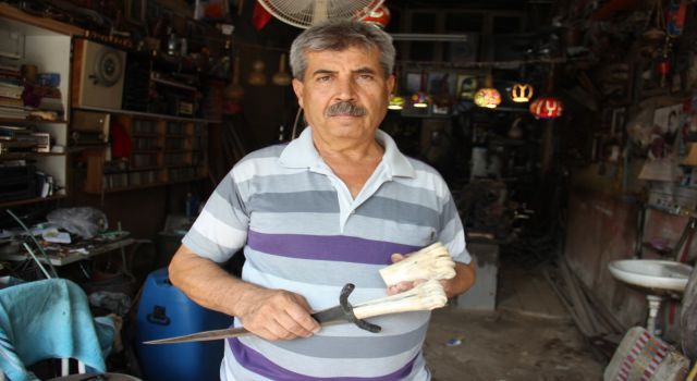 Atık hayvan kemikleri usta ellerde sanata dönüşüyor