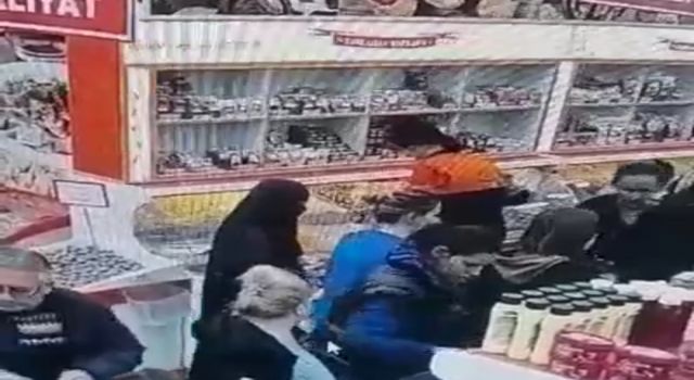 Hırsızlık kameraya yansıdı