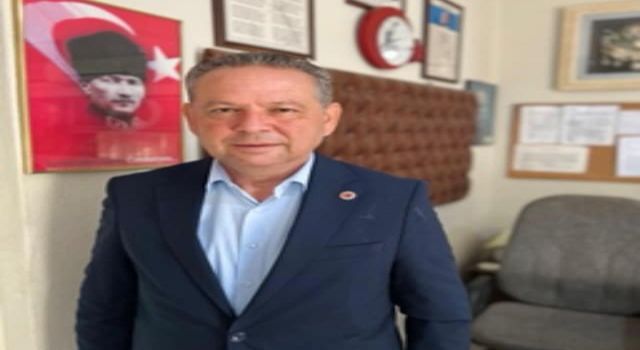 Muhtar Öztürk geleneği bozmadı