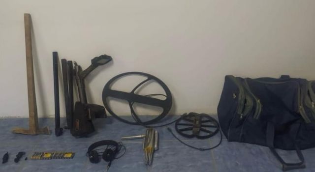 Fotokapana yakalanan define avcılarına suçüstü