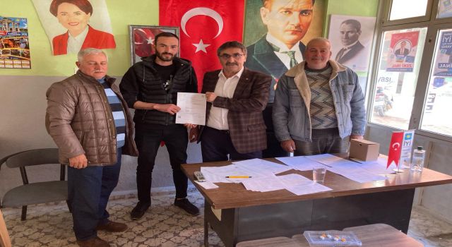 Karacasu'da gençler İYİ Parti'li oluyor