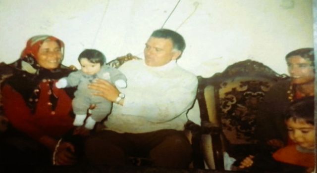 Fotoğraftaki o bebek 20 yıl sonra eceli oldu