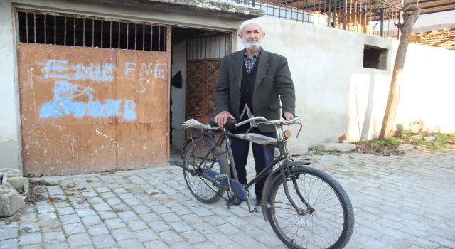 57 yıldır bisikletinden vazgeçmiyor
