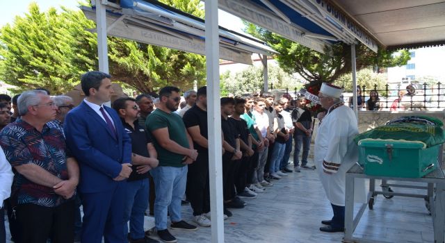 Didim’deki kazada ölen 4 kişi son yolculuğuna uğurlandı