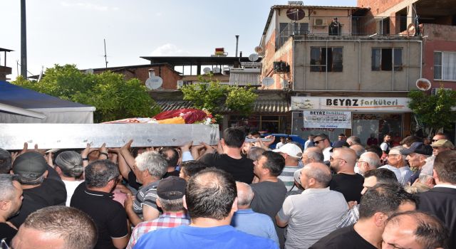 Hastane personeli son yolculuğuna uğurlandı