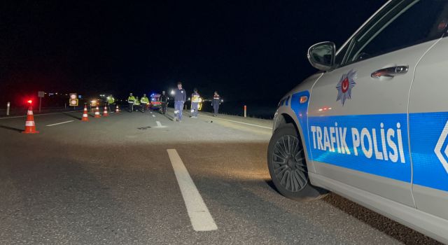 Otomobillerin çarptığı yaya hayatını kaybetti