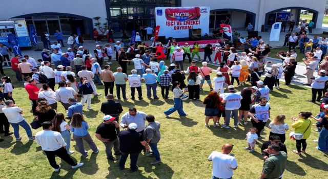 Kuşadası Belediyesi'nde 1 Mayıs coşkusu