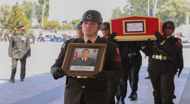 Şehit Uzman Çavuş son yolculuğuna uğurlandı