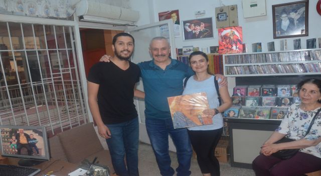 Türkiye’nin tek taş plak ve Kaset işyeri Nazilli’de