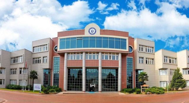 ADÜ Hastanesi’nde yemek krizi