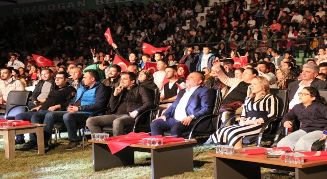 Bozdoğan’da binlerce kişi Cumhuriyet Coşkusu yaşadı