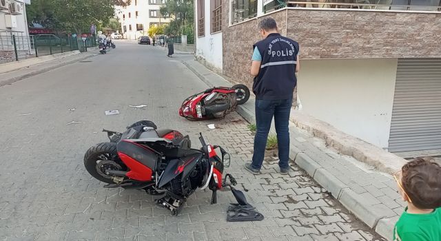 Nazilli'de 2 motosiklet çarpıştı