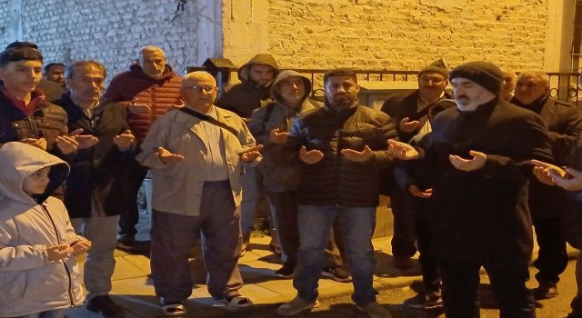 Germencik'te umreciler dualarla uğurlandı