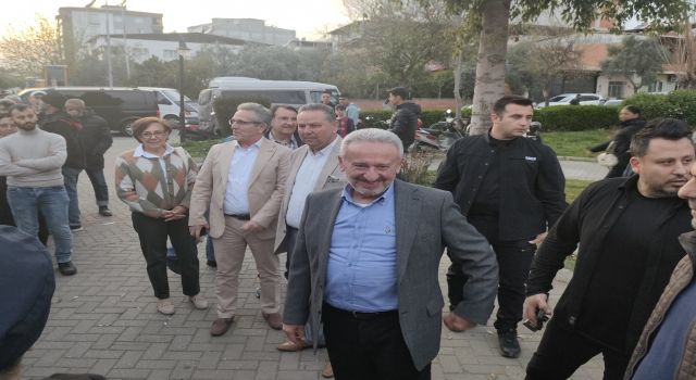 Aydın Büyükşehir Belediyesi Yeşil Mahalle'de İftar Sofrası Kurdu