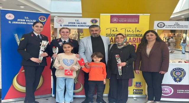 Aydın'da jandarma ekipleri kadınları unutmadı