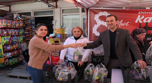 BAŞKAN GALİP ÖZEL GELENEĞİ BOZMADI