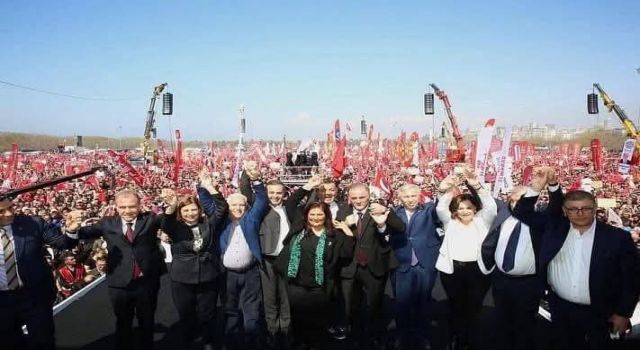 Başkan Özlem Çerçioğlu, Ekrem İmamoğlu’na Özgürlük Mitingine Katıldı