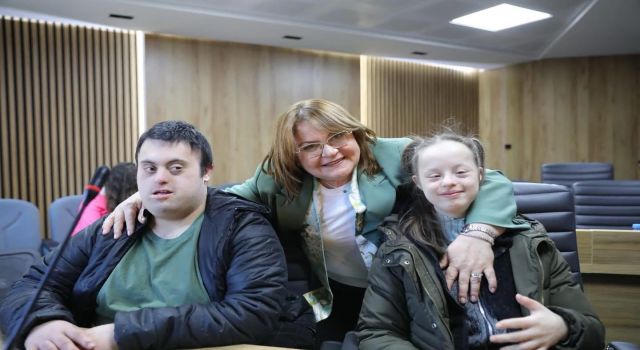 Didim Belediye Başkanı Gençay özel çocuklarla bir araya geldi