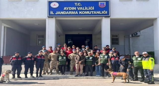 Jandarma, üniversite öğrencilerini misafir etti