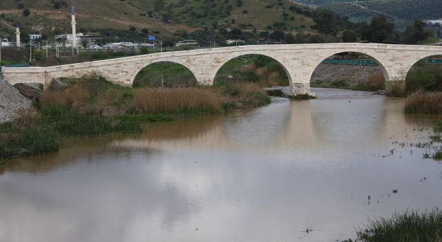 Çine çayı eski günlerine kavuşuyor, yağışlar çayın debisini arttırdı