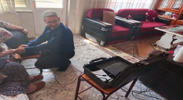 Buharkent'te nüfus işlemleri vatandaşların ayağına götürülüyor