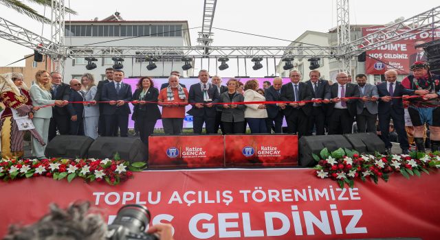 CHP Genel Başkanı Özel, Didim'de toplu açılış törenine katıldı