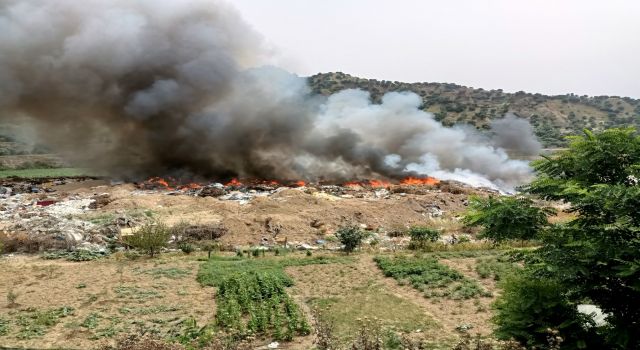 Nazilli’de Moloz Döküm Alanında Yangın Paniği