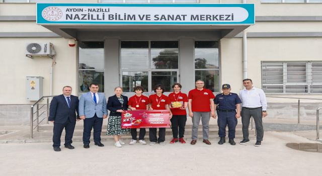 Nazilli'nin Gururu “WOBBLY TABLE” Takımına Protokolden Ziyaret