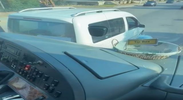 Aydın Valiliği’nden tur otobüsüne saldırı olayı hakkında basın açıklaması