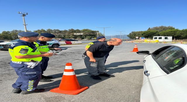 İl Jandarma Komutanı Aldemir, vatandaşların bayramını kutladı