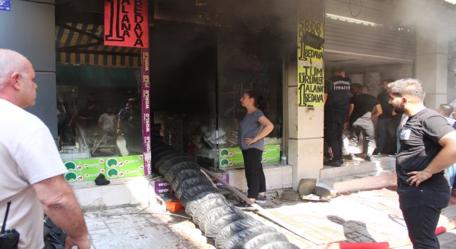 Çarşıyı duman sardı, göz gözü görmedi