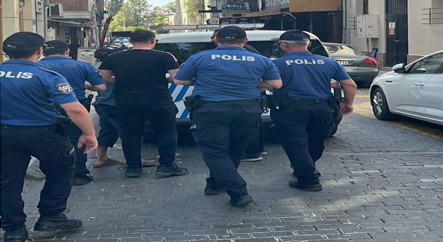 Efeler'de alacak verecek kavgası: 1 kişi yaralı