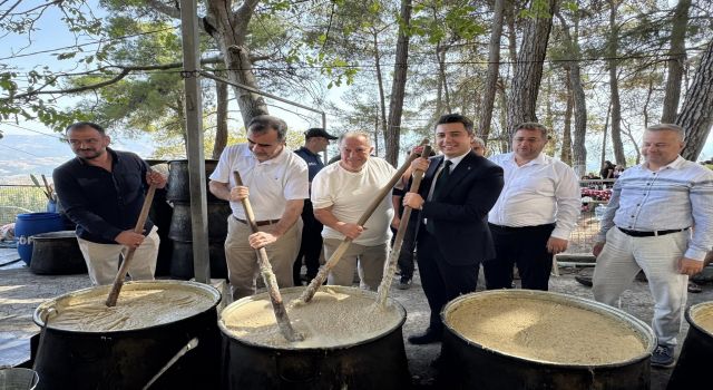 Karacasu'da 743 yıllık gelenek yoğun katılımla gerçekleşti