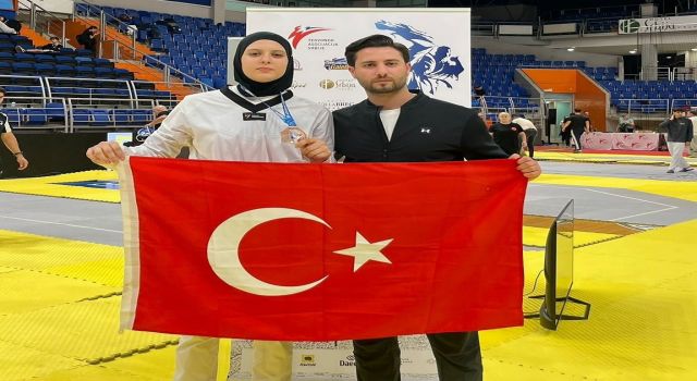 Aydınlı Elifnaz Avrupa’dan bronz madalya ile döndü